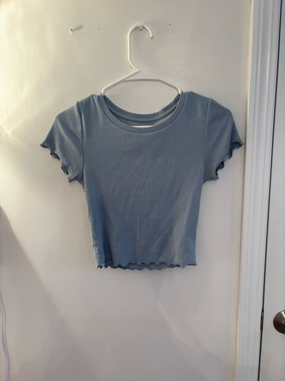 Aeropostale Light Blue Ribbed Lettuce-Edge Crop Top